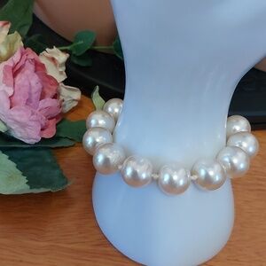 Ivory Chunky Glass Pearl Bead Beacelet 7"